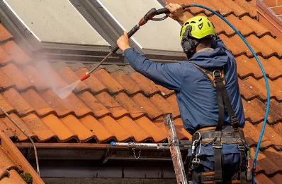 Démoussage et hydrofuge de toiture à Rudelle